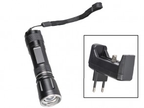 Taktična svetilka s Polnilcem