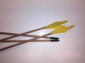 Puščica za lok Tamax lesena 30"